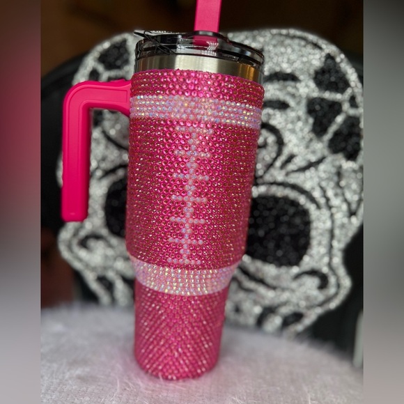 💎🩷NWT-HYDRAPEAK LIMITED ADDITION 40oz PINK BLING FOOTBALL TUMBLER💎🩷 - Picture 9 of 10